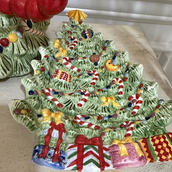 Festive Christmas Tree Pitcher and Tray Set - Picture 9 of 9